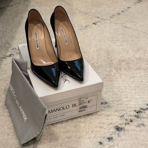 Manolo Blahnik Black Patent Pointy Heels